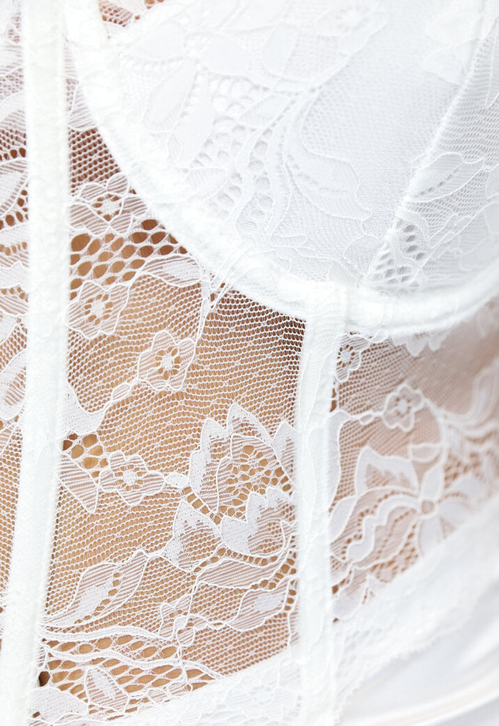 Witte Satijnen Jurk met Kanten Korset Detail en Beugels
