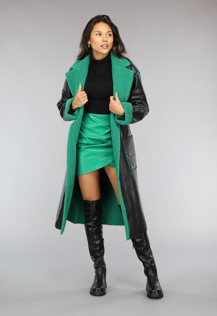 Lange Lederlook Jas met Groene Teddy Voering