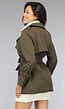 Korte Legergroene Trenchcoat met Gesp Details en Ceintuur