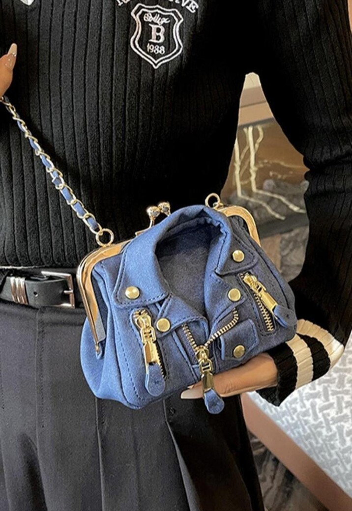 Donkerblauwe Crossbody Tas met Jas Ontwerp