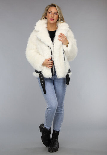 OP=OP.14.AV Witte Faux Fur Winterjas met Riem