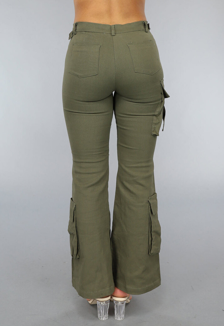 Legergroene Flared Cargo Jeans met Zakken