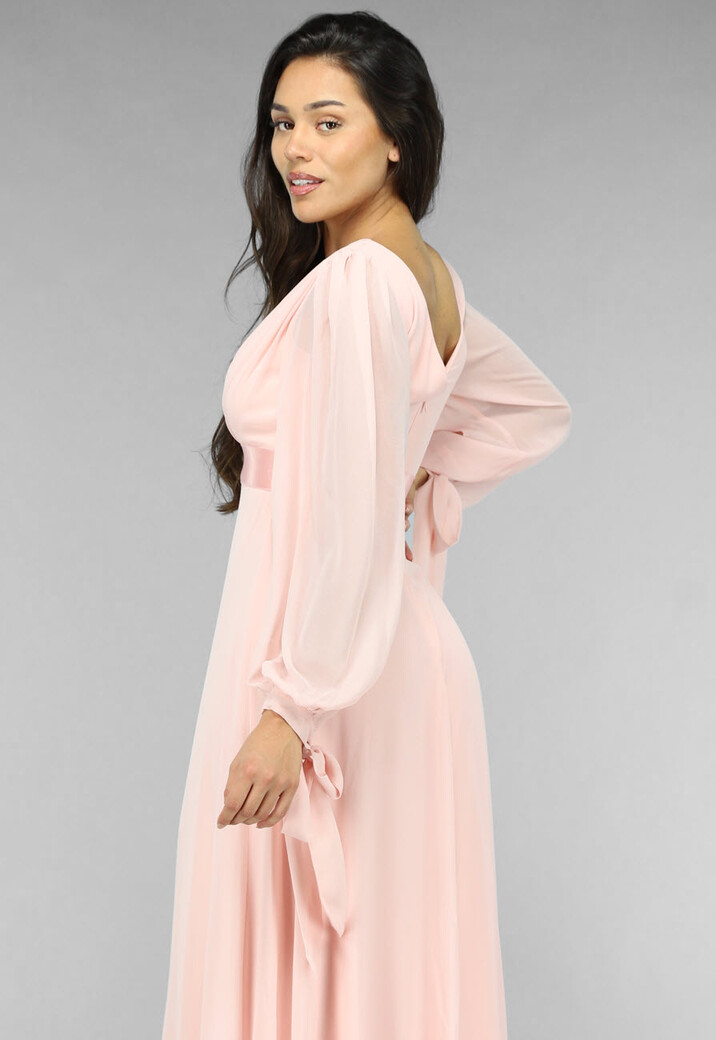 Lange Zalmroze Chiffon Galajurk