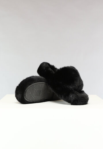 OP=OP.14.AV Fluffy Zwarter Slipper Pantoffels