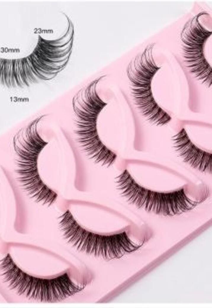 Cat Eye met Wispie Look Plak Wimpers Set van 5