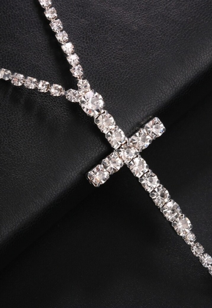 Lange Zilveren Strass ketting met Kruis Detail