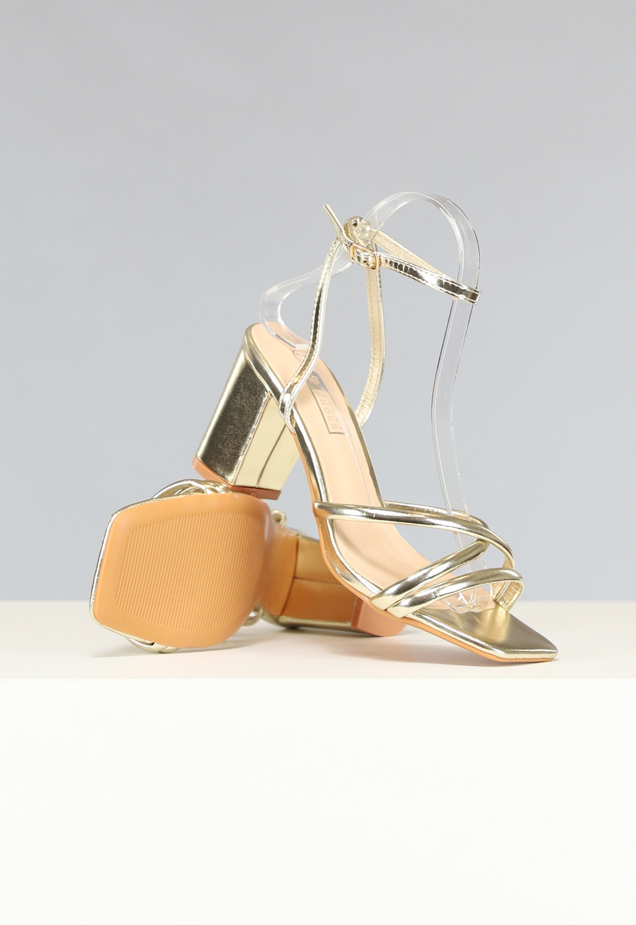 Gouden Sandalen Sandalen Met Hak En Touwtjes Gouden Sandalen Met