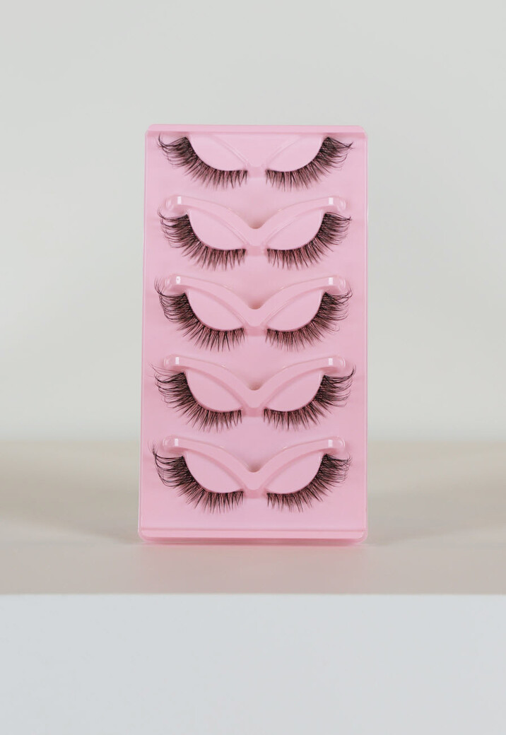 Cat Eye met Wispie Look Plak Wimpers Set van 5