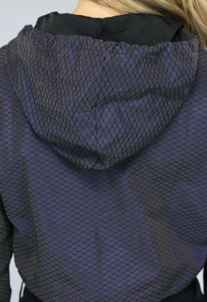 Reflecterend Cropped Windjack met Schubben Patroon met Capuchon