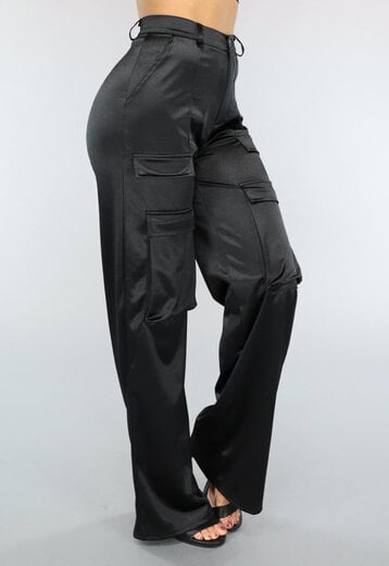 De cargo broek is dé it-broek van het moment: 9 leuke cargo pants