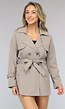 Korte Trenchcoat met Gesp Details in Taupe