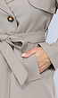 Korte Trenchcoat met Gesp Details in Taupe