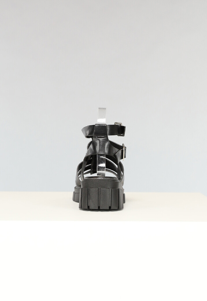 Zwarte Lederlook Sandalen met Grove Zool