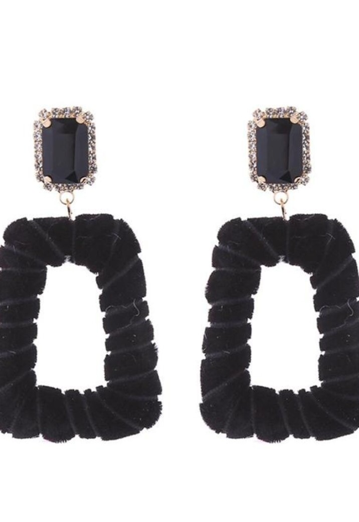 Zwarte Velours Oorbellen met Diamant