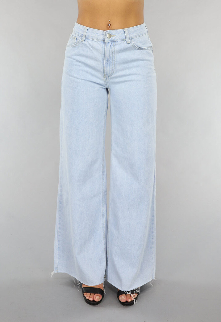 Lichte Wide Leg Spijkerbroek met Gerafelde Pijpen