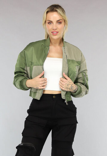 OP=OP.AV.03 Groene Jas met Colourblock in Bomber Model