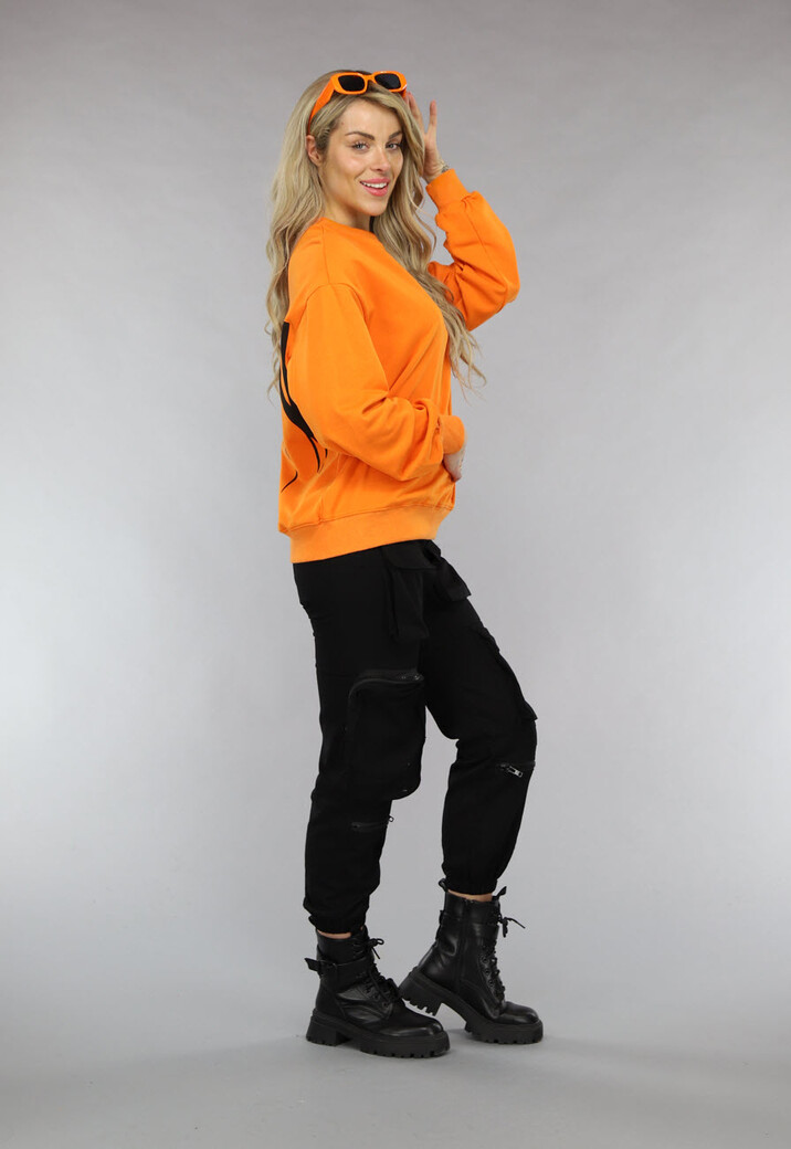 Oranje Sweater met Queen Print