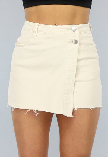 NEW2404 Crème Denim Skort met Gerafelde Onderkant