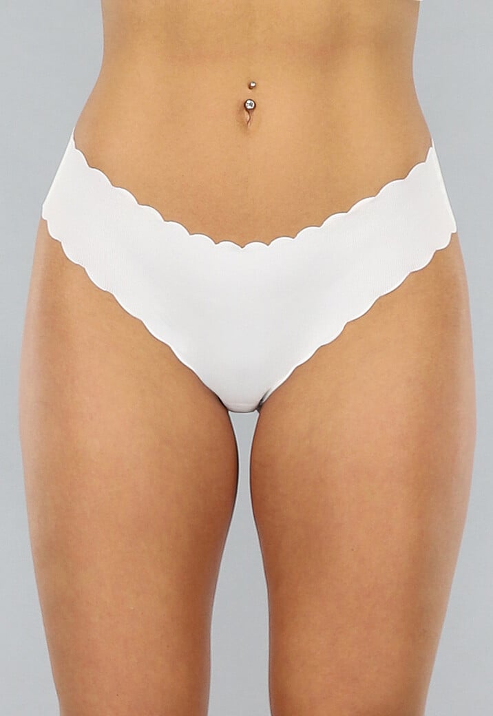 Naadloze Witte Brazilian Slip met Geschulpte Afwerking