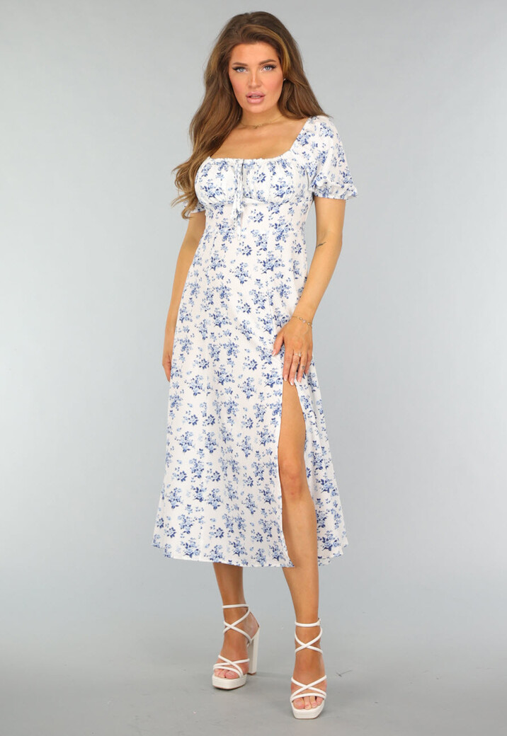 Witte Lange Jurk met Blauwe Bloemenprint en Split