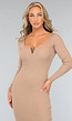 Beige Ribstof Bodycon Jurk met Gouden Detail