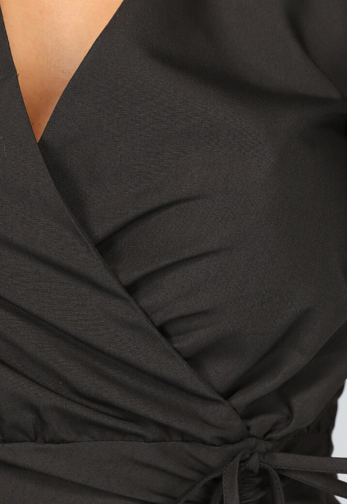 Zwarte Geplooide Overslag Jurk met Pofmouwen