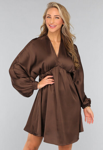 Bruine Satijnen Jurk met V Hals