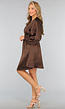 Bruine Satijnen Jurk met V Hals
