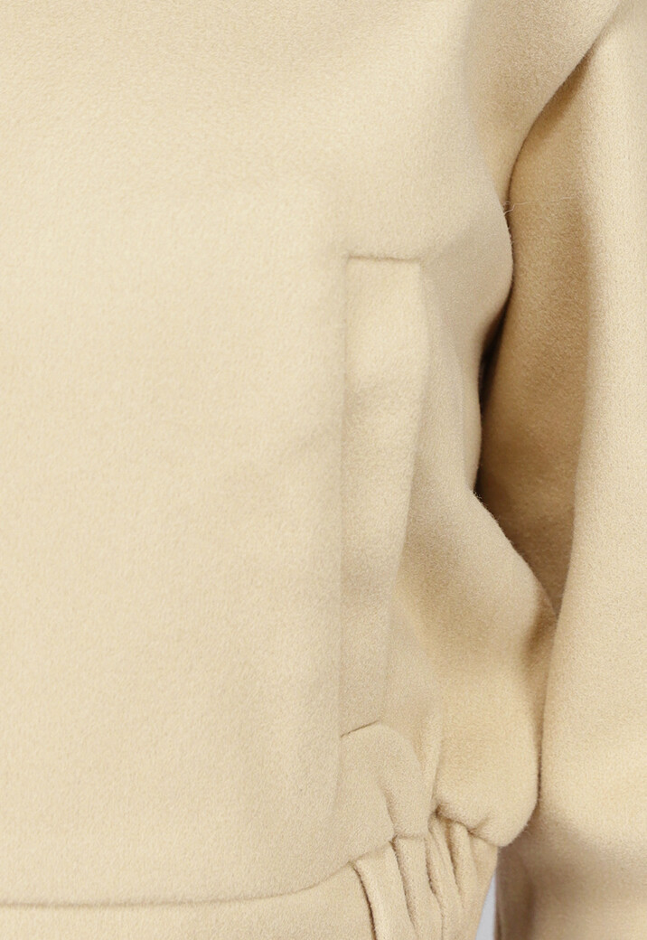 Zacht Beige Bomberjasje met Drukknoopjes