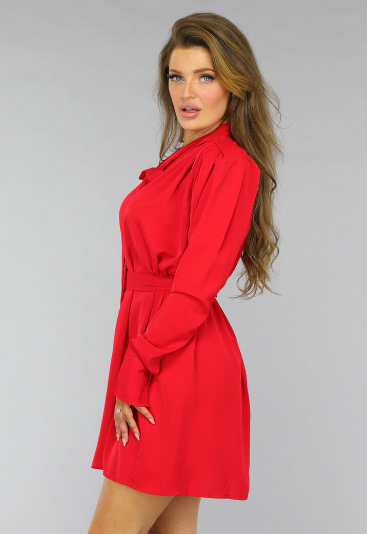 Rode Jurk met Pofmouwen en Tailleband