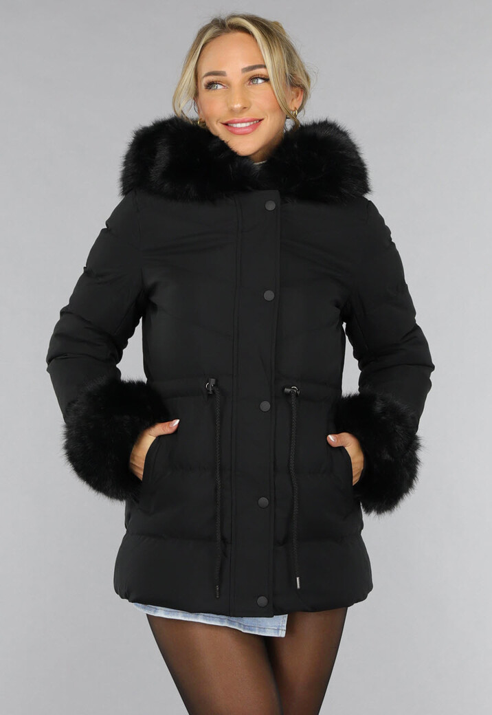 Zwarte Gewatteerde Winterjas met Bontkraag