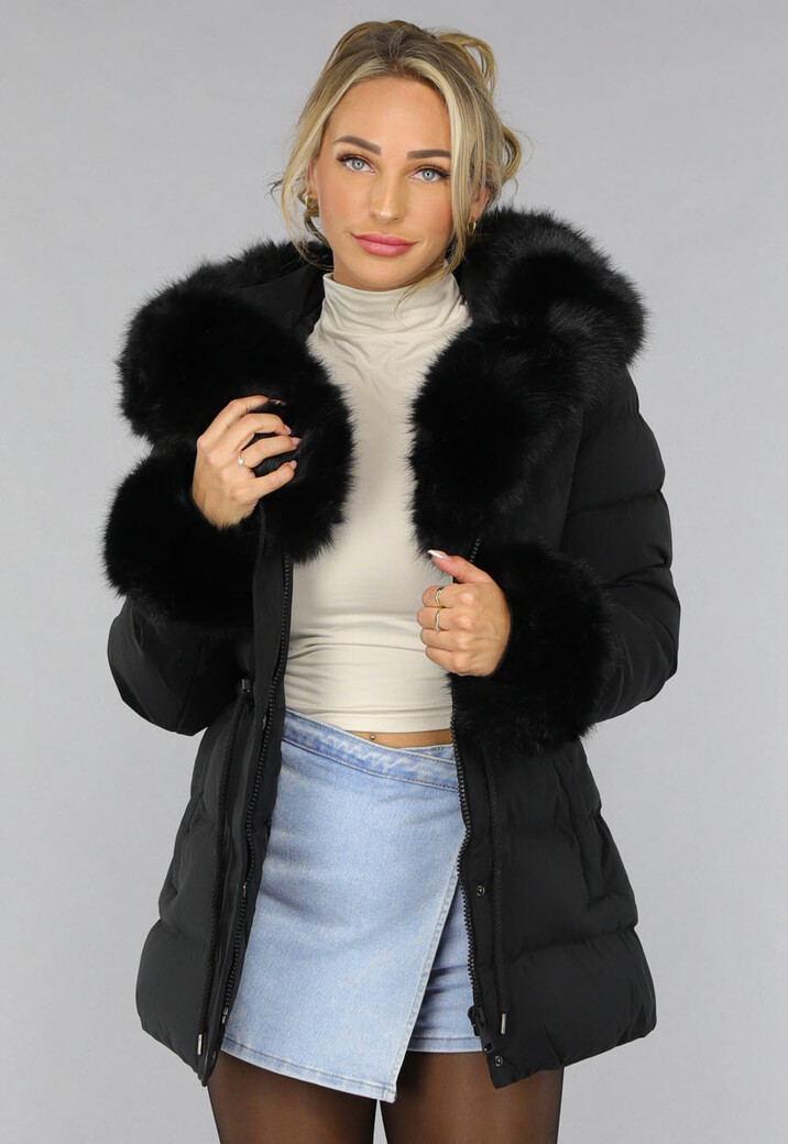 Zwarte Gewatteerde Winterjas met Bontkraag