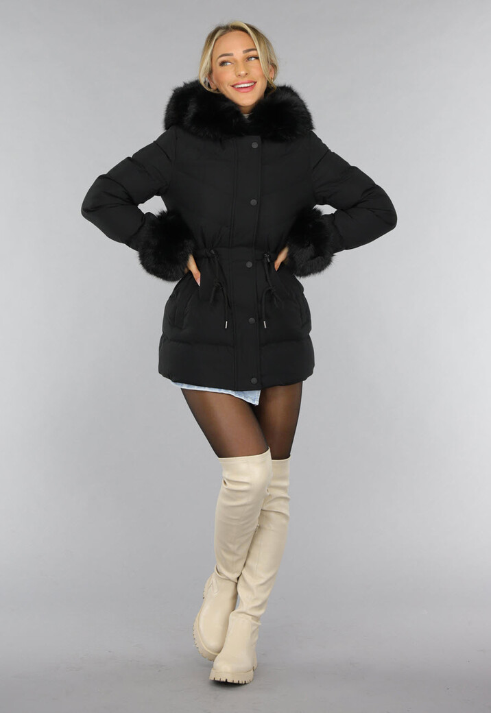 Zwarte Gewatteerde Winterjas met Bontkraag