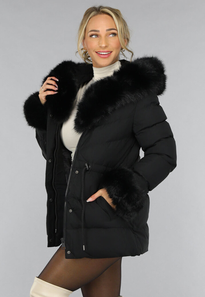 Zwarte Gewatteerde Winterjas met Bontkraag