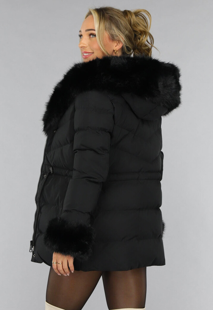 Zwarte Gewatteerde Winterjas met Bontkraag