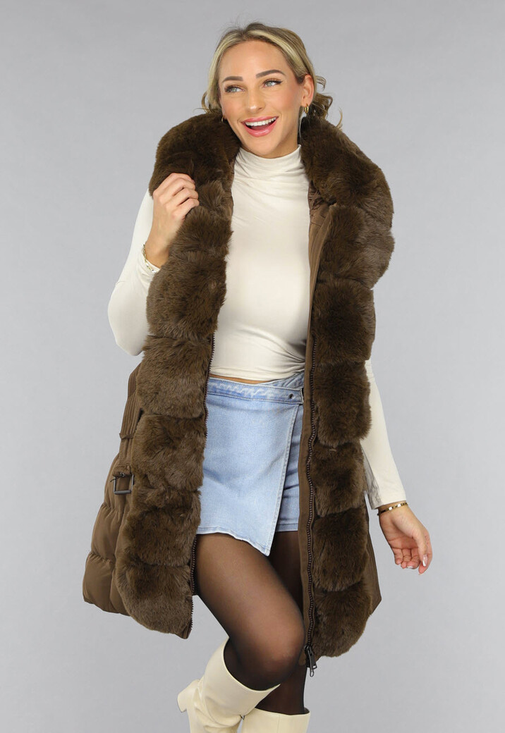 Lange Faux Fur Camel Bodywarmer met Riem