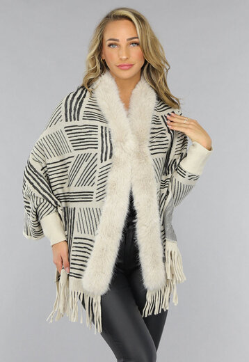 NEW0210 Beige Fluffy Vest met Franjes