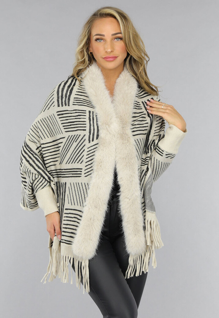 Beige Fluffy Vest met Franjes