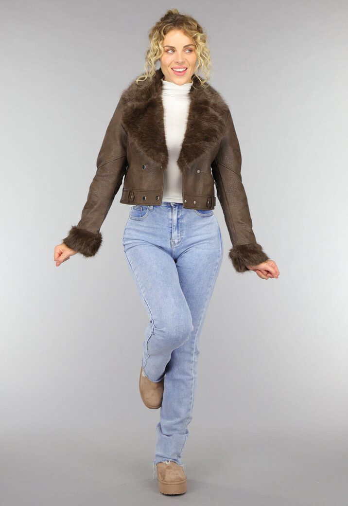 Kort Bruin Jasje met Faux Fur Details