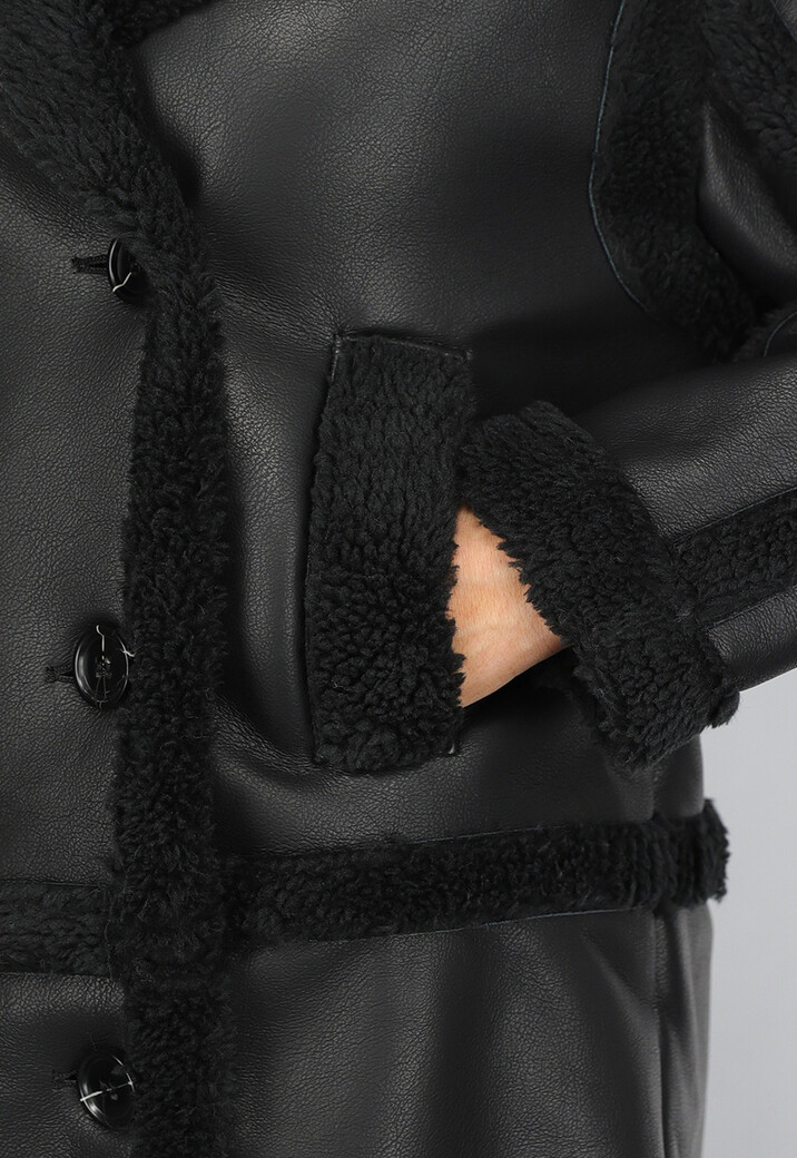 Lange Zwarte Lederlook Teddy Trenchcoat