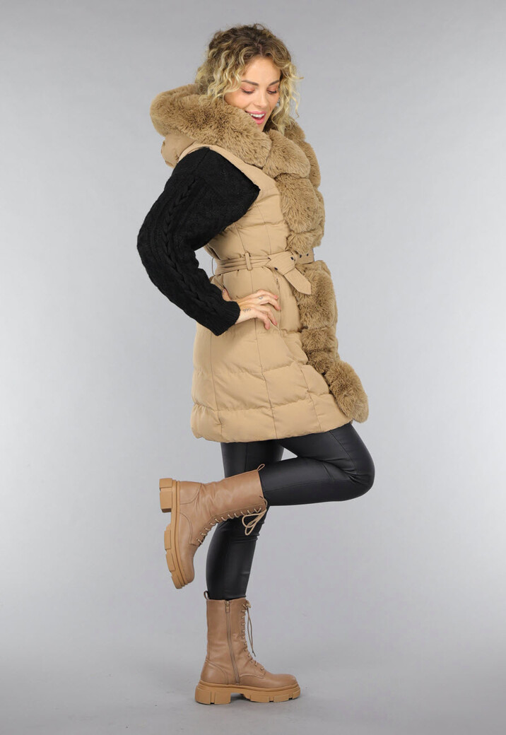 Lange Gewatteerde Camel Bodywarmer met Bont