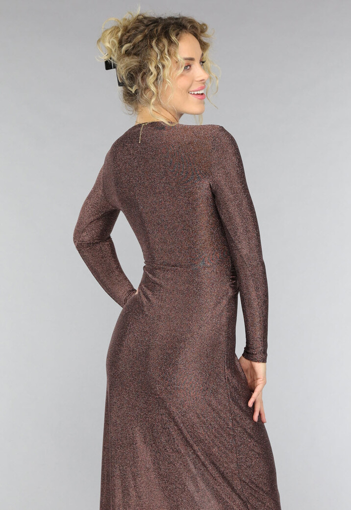 Rosé Gouden Jurk met Hoge Hals en Twist