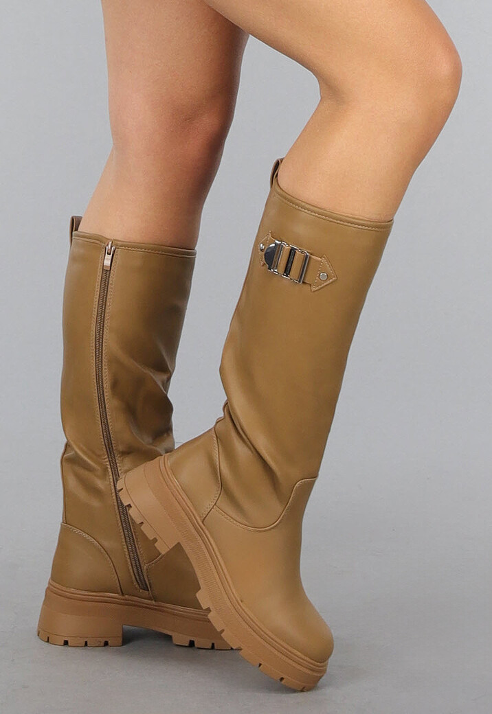 Hoge Camel Laarzen met Zilveren Details