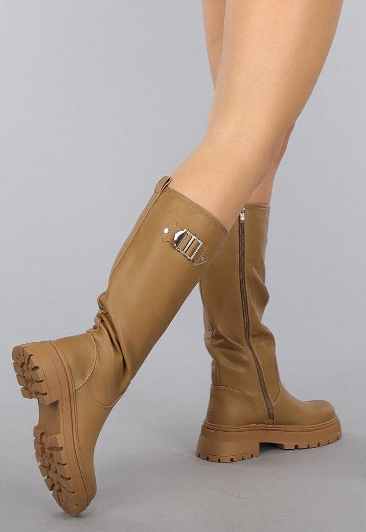 Hoge Camel Laarzen met Zilveren Details
