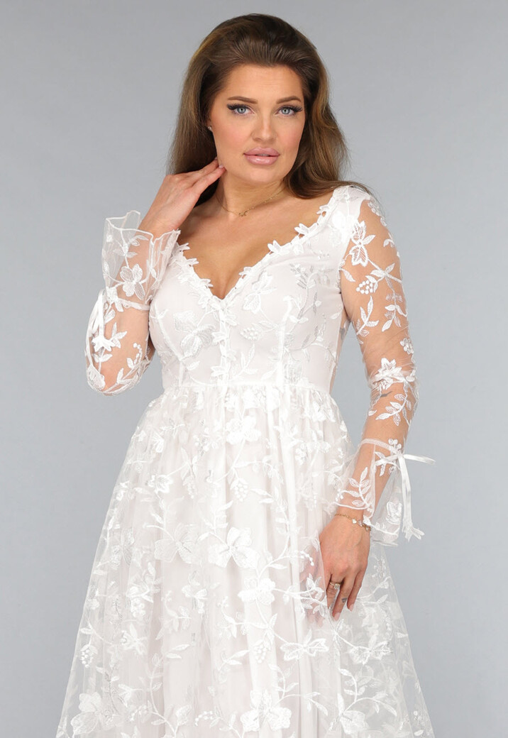 Lange Witte Bridal Jurk met Bloemen