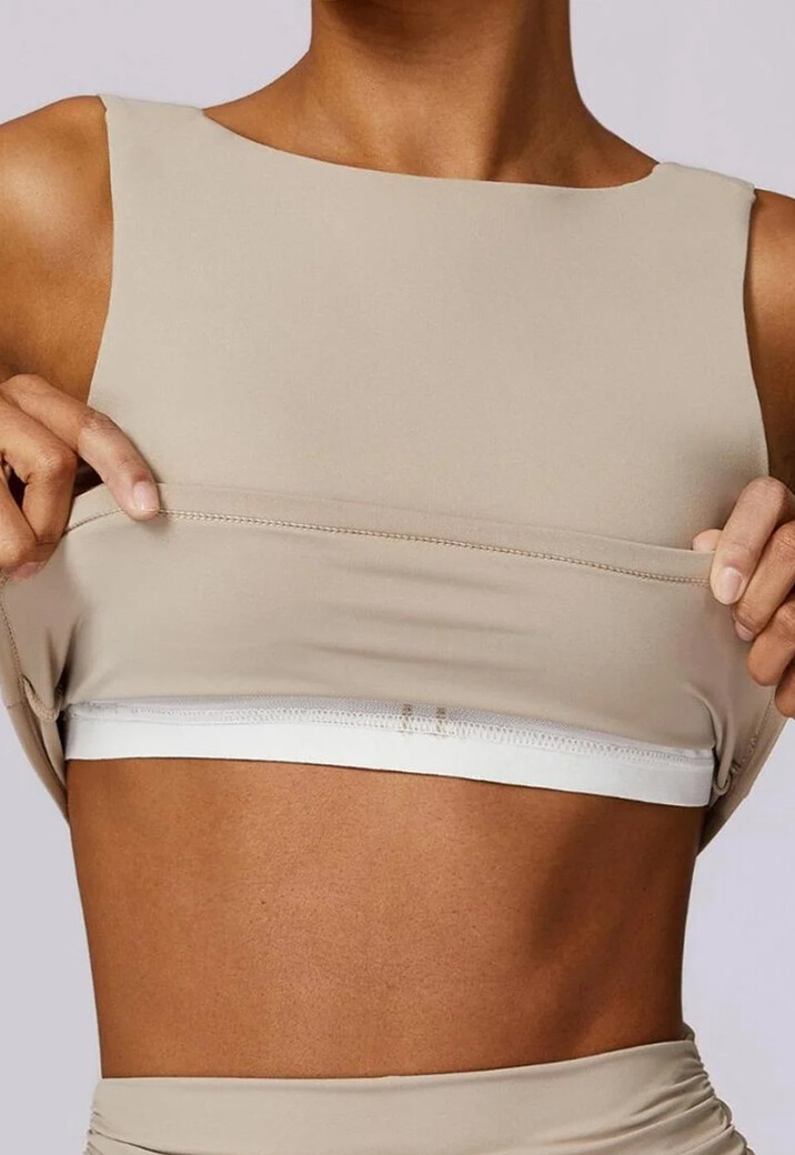 Padded Beige Sporttop met Open Rug