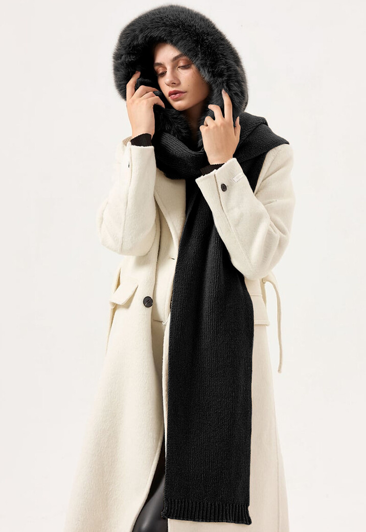 Gebreide Capuchon met Bontkraag en Vaste Sjaal