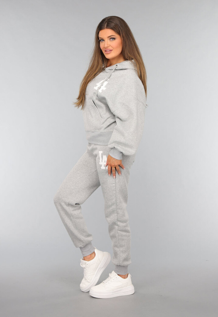 Grijs Huispak met LA Borduurwerk