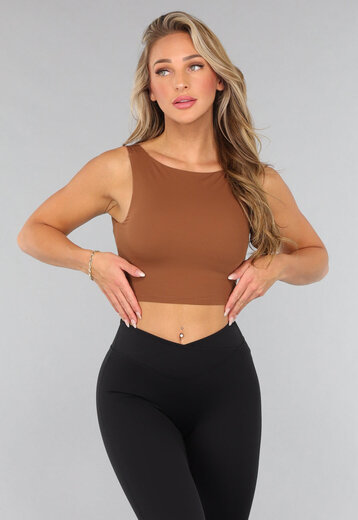 Camel Padded Sporttop met Open Rug