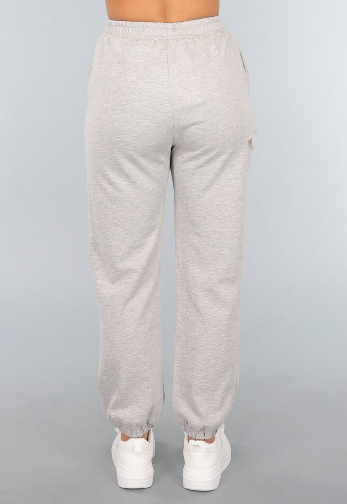 Grijze Jogger met Cutout